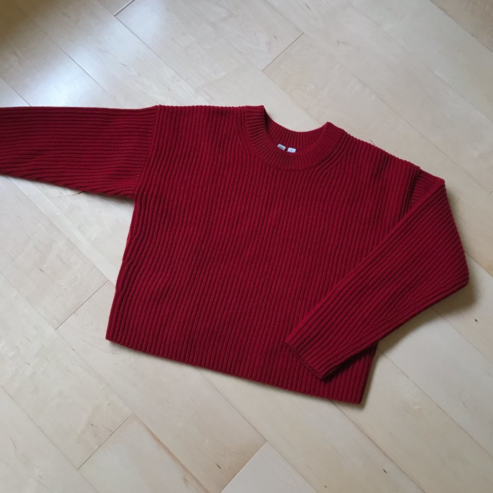 UNIQLO U Wool Crewneck Cropped Sweater NWOT